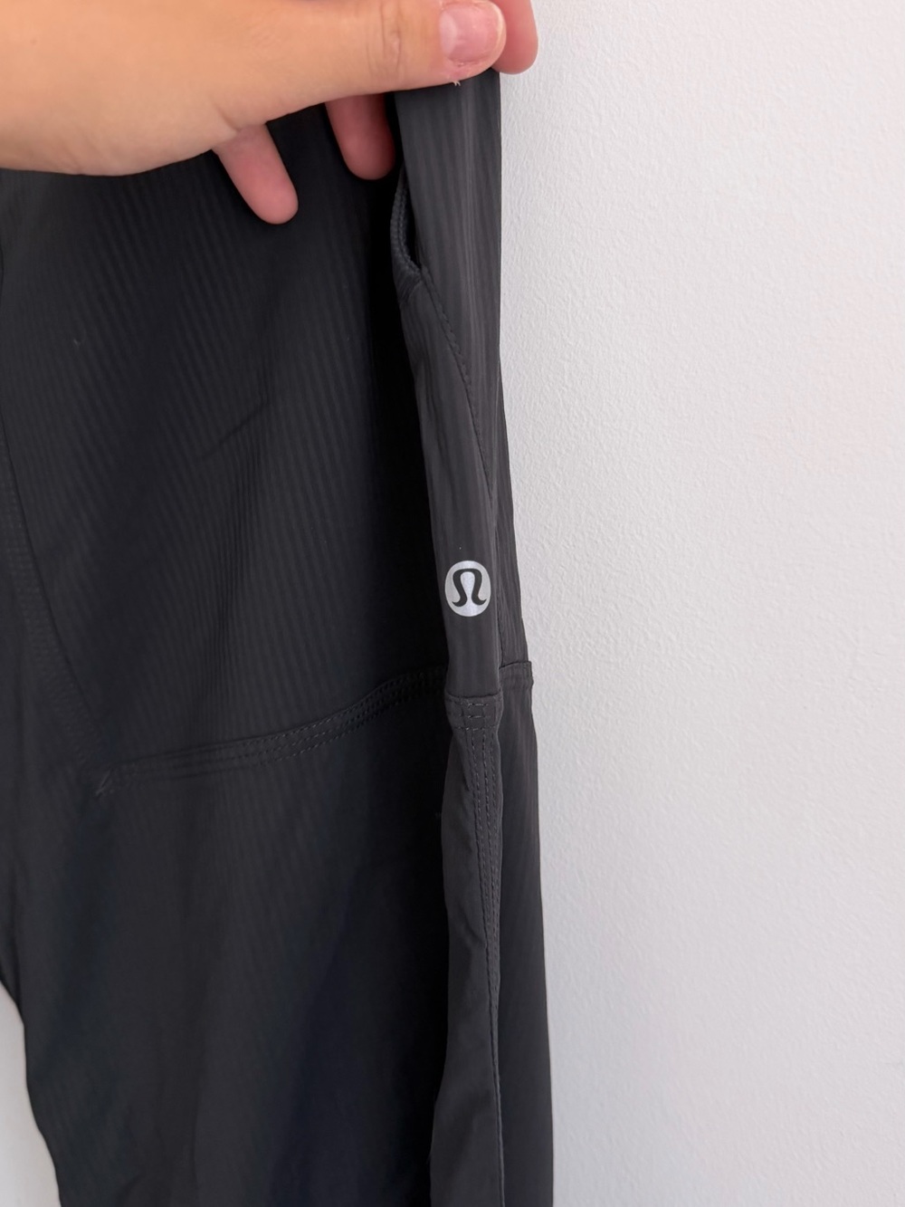 lululemon athletica Women Black Performance Jogger Pants - Picture 3 of 4